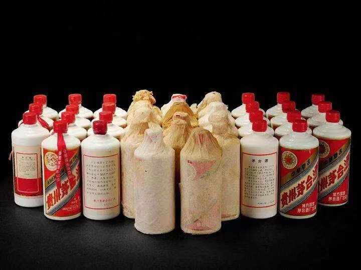 长武日照岚山回收酒价格哪里回收(附近上门回收茅台酒）?